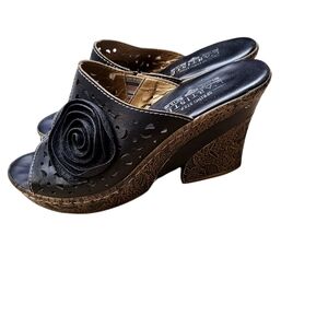 L'Artiste By Spring Step Size 38 US Size 7.5-8 Black Vegan Leather Wedge Sandals